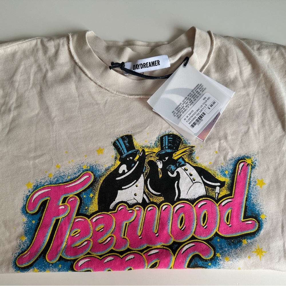 NWT Daydreamer Fleetwood Mac Graphic
Tee - Cream- Size:Small - Picture 4 of 4